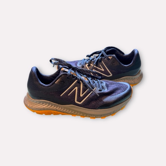 Men’s New Balance Sneakers - Picture 2 of 10